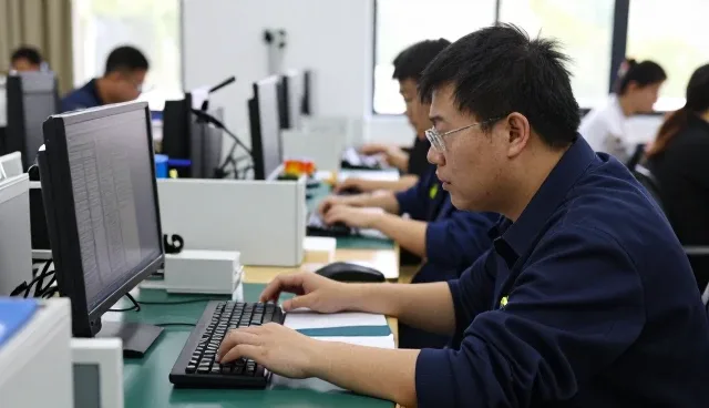 龙泉驿区龙泉街办尚品亚细亚蛋糕门市满足不同商业空间下的技术培训等需求